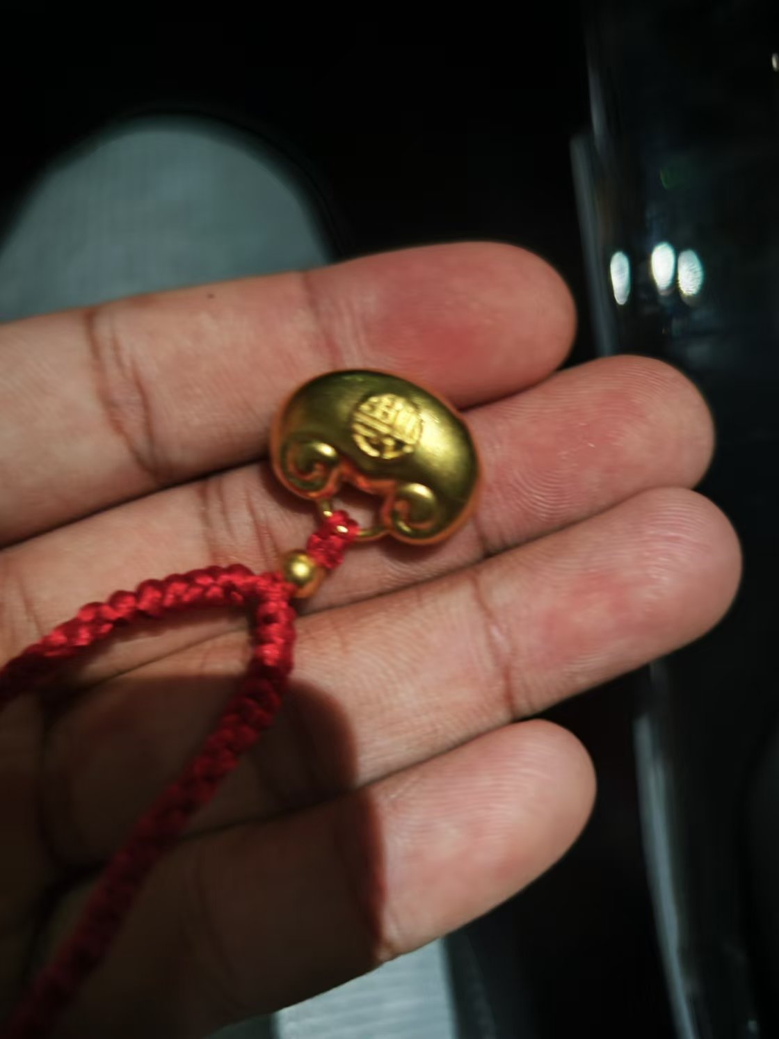 黄摄哌金回收行