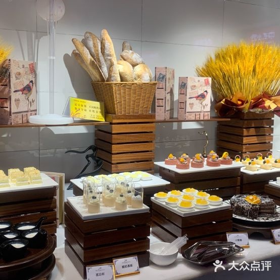 源泰蓝海君华大饭店(沂源店)蓝钻自助百汇