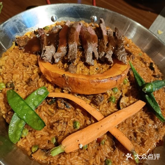 LINES西班牙餐厅(弘源总部广场))
