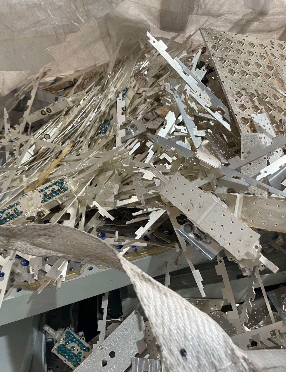 港胜欣废品回收
