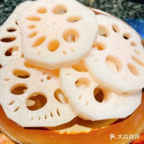 宇食天下九孔喷泉火锅鱼
