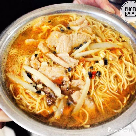 广式煲子饭(凤凰东街店)