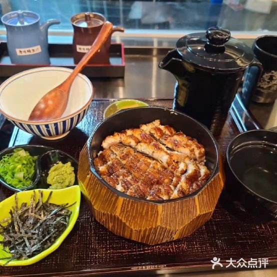 哲平鳗满(千灯湖环宇城店)