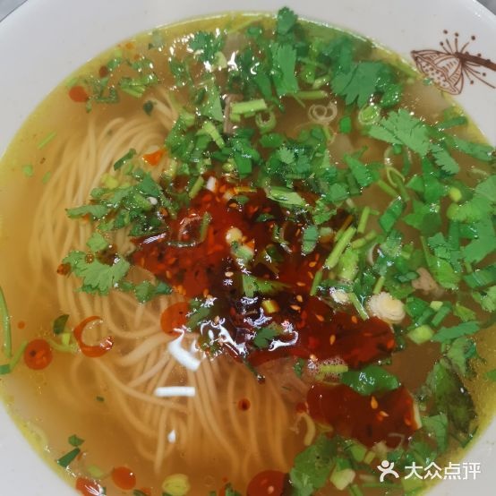 牛一嘴·兰汕牛肉面·大盘鸡(会展店)