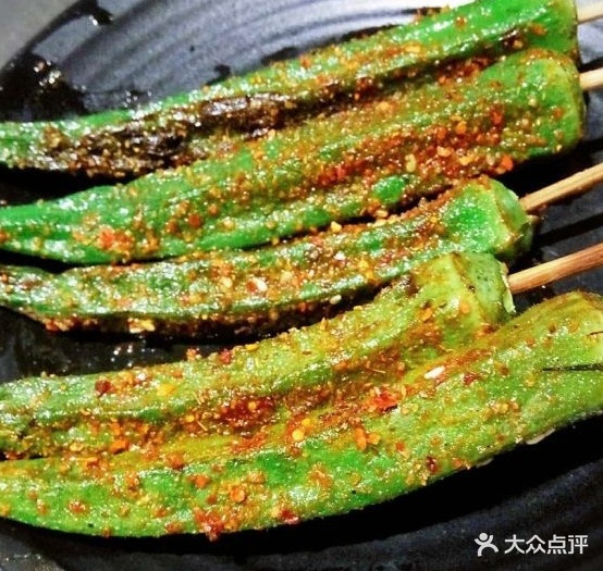 牛牛烧烤(华星金碧蓝湾店)