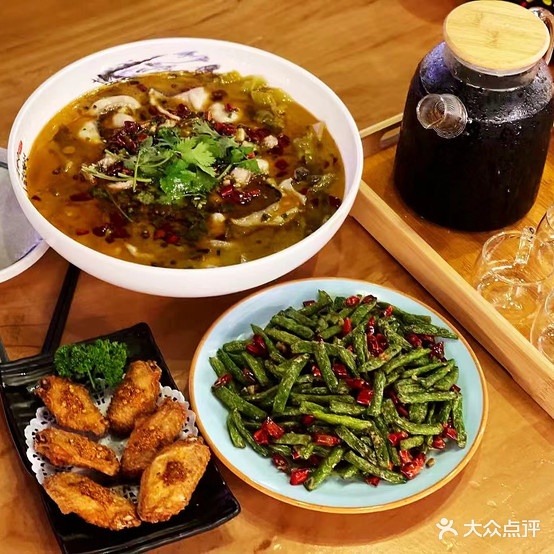 桃里茶色小院餐厅