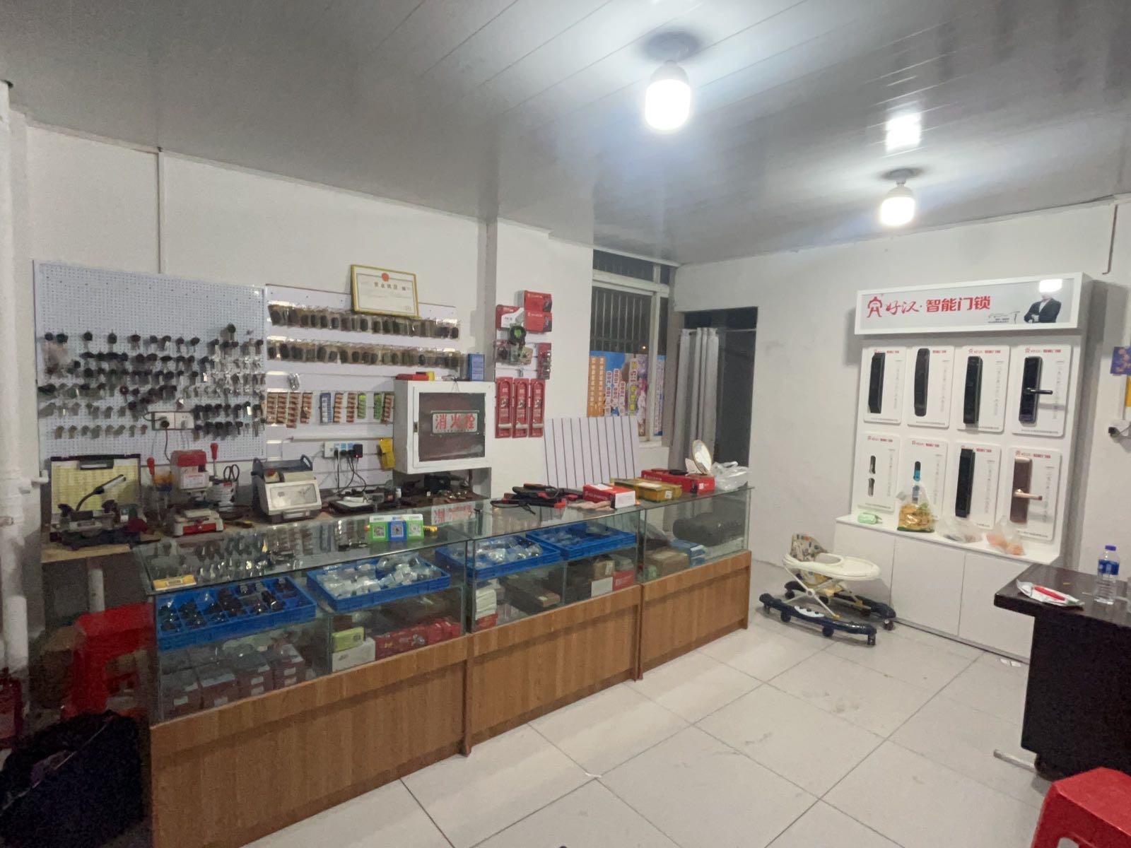 孙氏开锁配汽车钥匙指纹锁