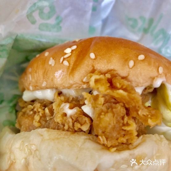 美客滋?炸鸡汉堡(沣水店)