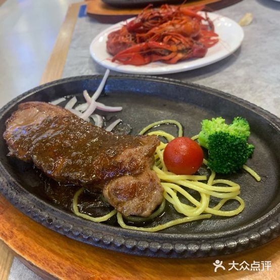 高品会牛排自主(生龙国际店)