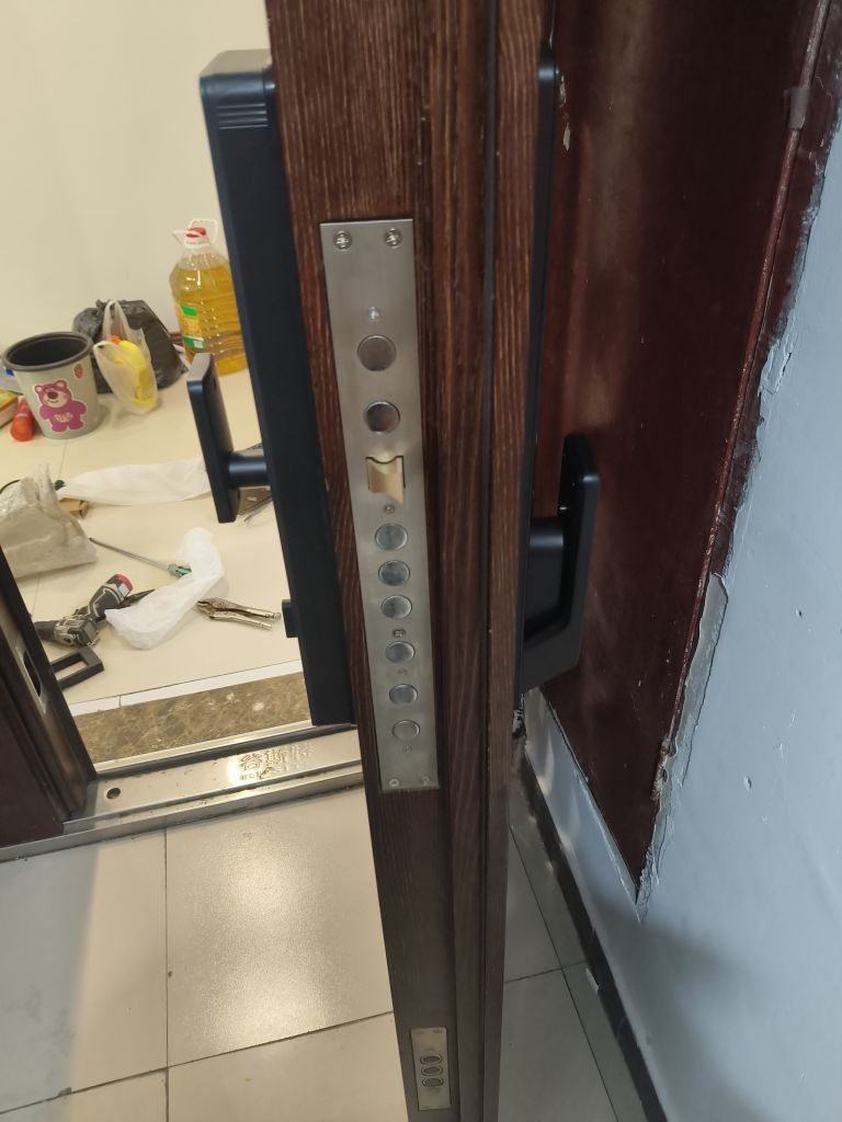 陈师傅开锁换锁配钥匙