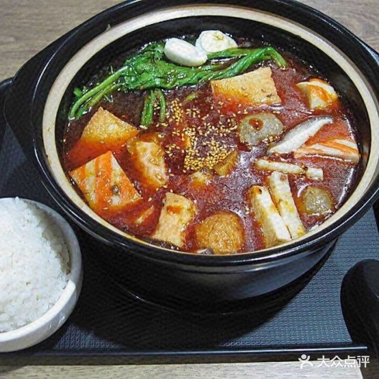 陕西刀削面八宝砂锅(洪文店)