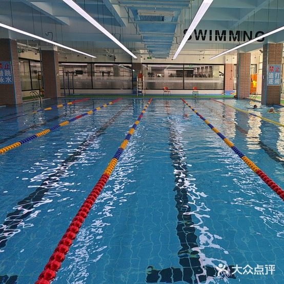 纳丹堡健身游泳馆