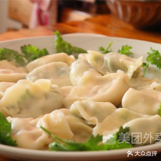 洪华饺子馆