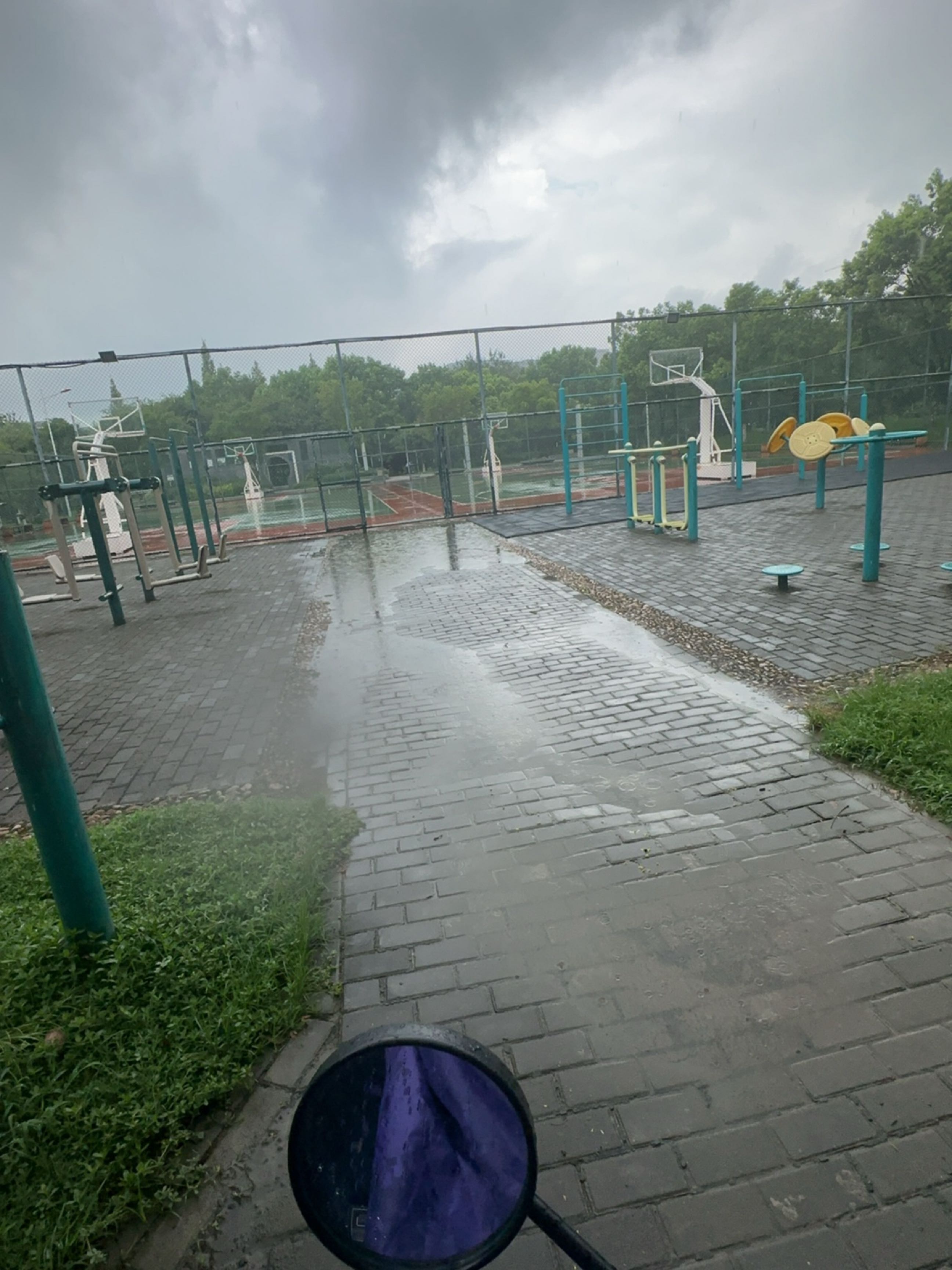 后河绿廊金腰带骑行道-篮球场