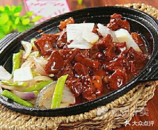 金米粒煲仔饭