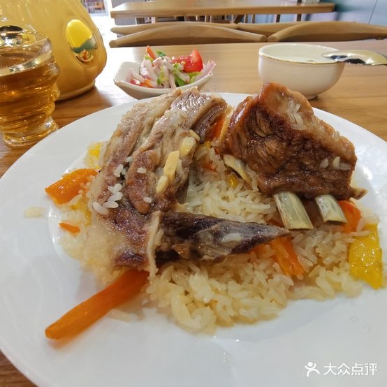 粒米香抓饭