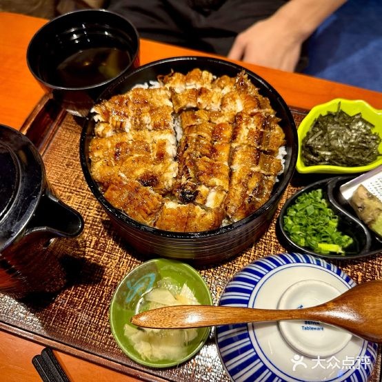 痼哲满咨腮鳗平(福州万象城店)