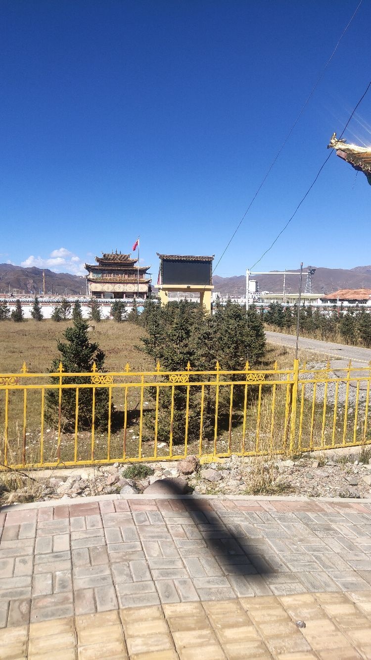 大武格唐扎西法轮洲