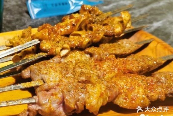 疆小狼烧烤新疆菜(会展中心店)
