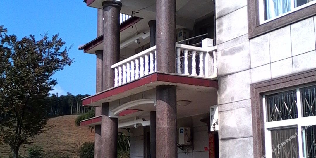 三外山山庄(农家乐)