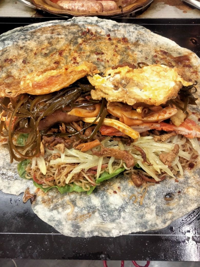 兄妹卤肉卷饼店