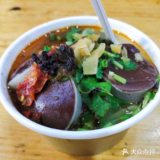 杨桃树下猪血肠