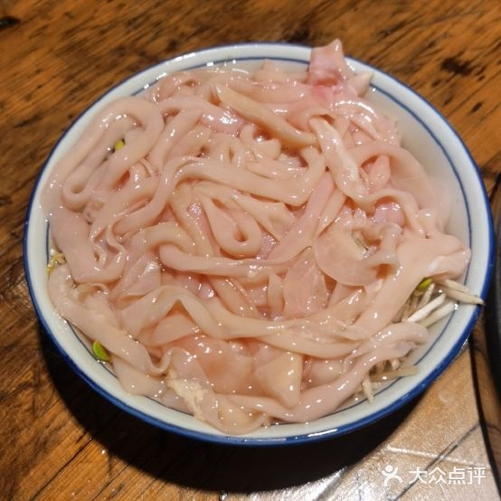 咙老味假在街坊火锅(旗舰店)