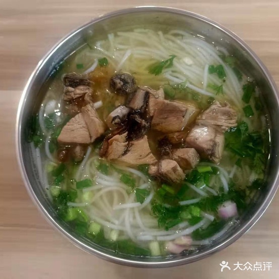 云县岩胖乌鸡米线(中医院店)
