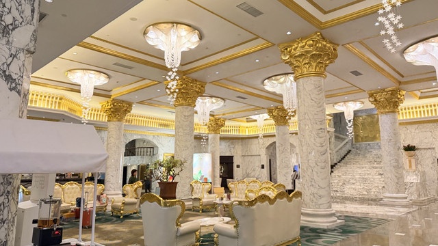 Crowne Plaza Henanzhongzhou Hotel