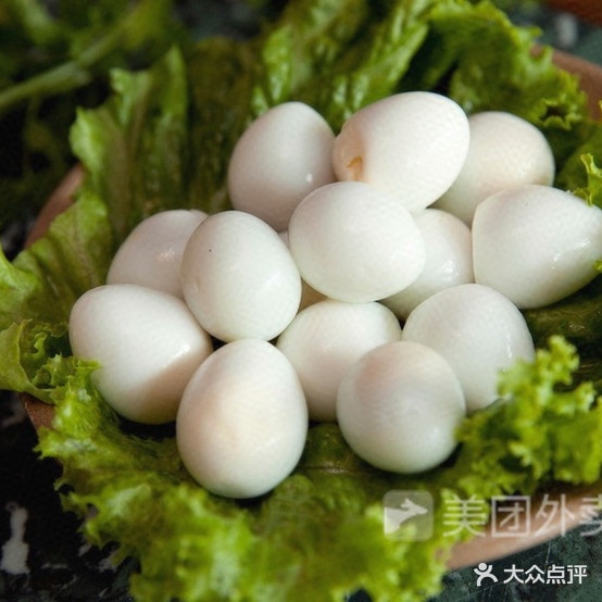 胡轶麻麻辣烫酸菜鱼(沁园店)