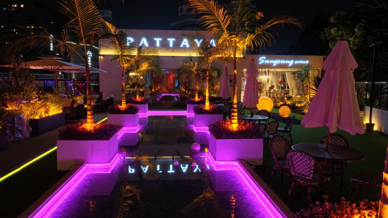 Pattaya芭提雅屋顶花园主题餐厅