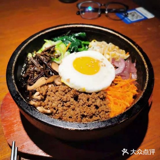 瓦房下拌饭研究院