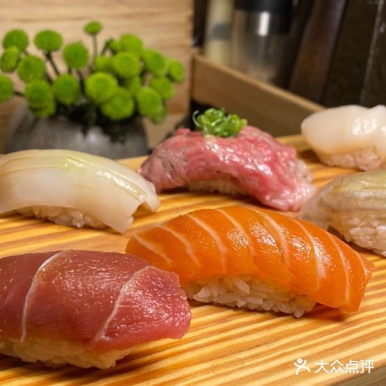 前板鮨肉缴心料理