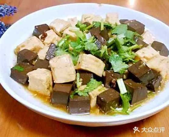 李师傅·刀削面·活过鸡·啤酒鸭