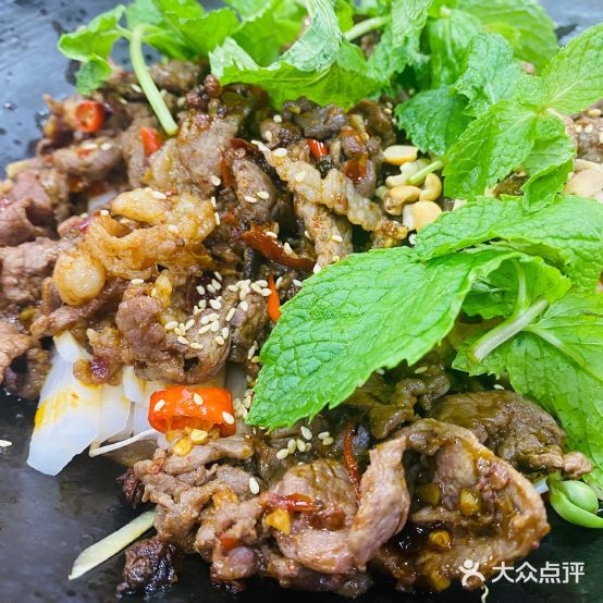 牛满地干锅卤肉