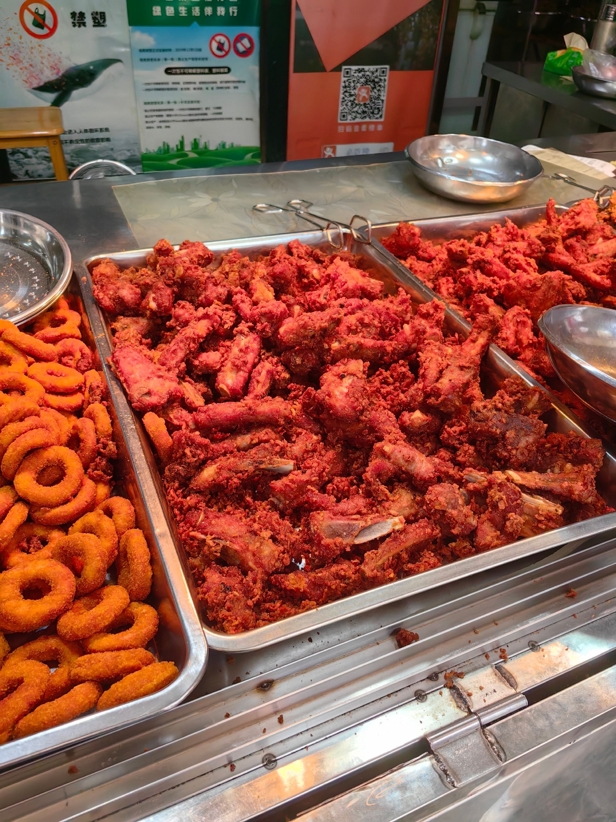 吴日彪蒜香猪牛排水巷口分店