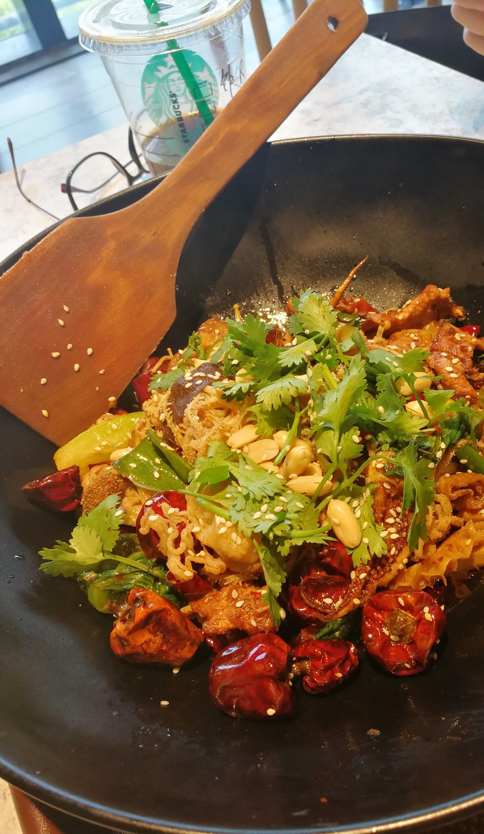 鼎顺丰麻辣香锅(万象天地北区店)