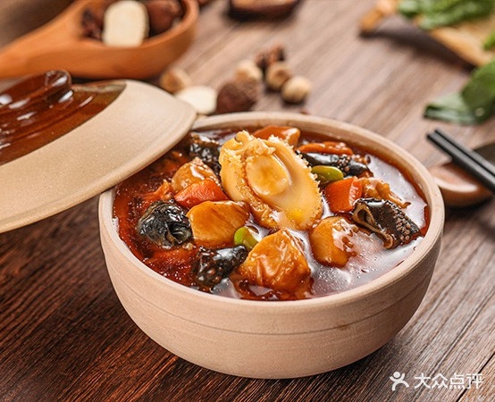 养生鼎鲍汁捞饭燕窝鱼翅羊生世家(三里庵店)