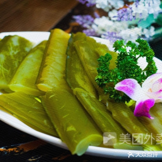 龙氏政宗重庆鸡公煲(凯里总店)
