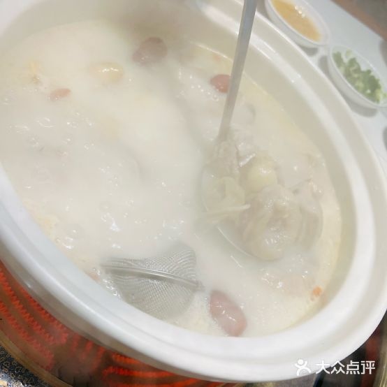 寻粤沙啸肜乡猪肚鸡