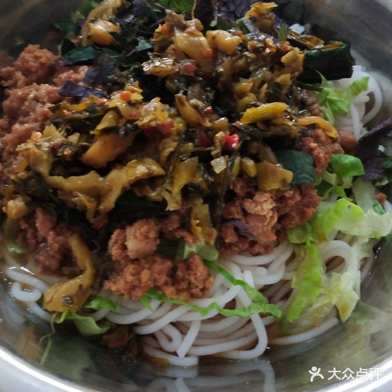 南宁老牌生榨米粉(龙州商业广场店)