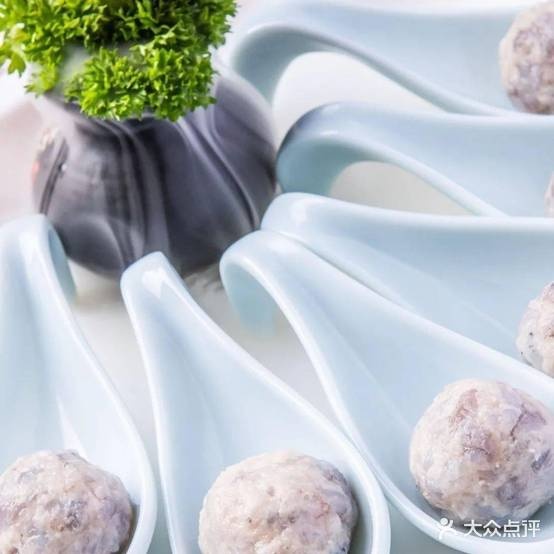 蜀做煮地坛火锅