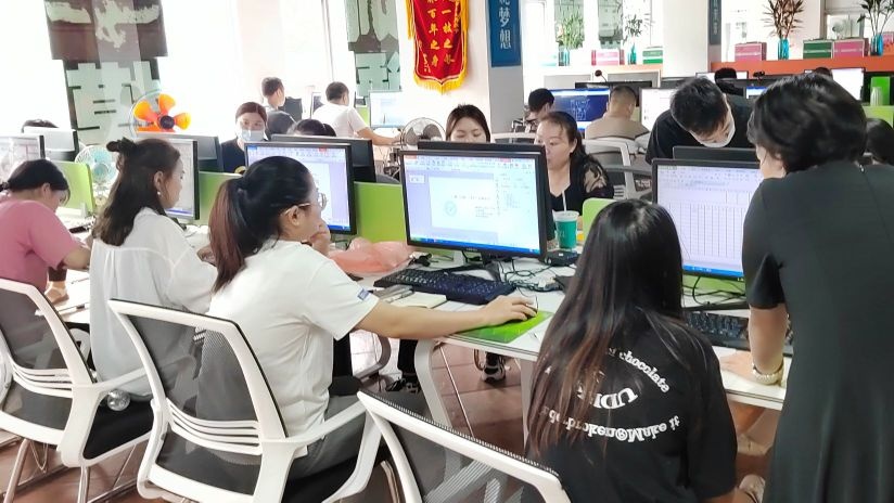 谢岗银河电脑培训模具编程