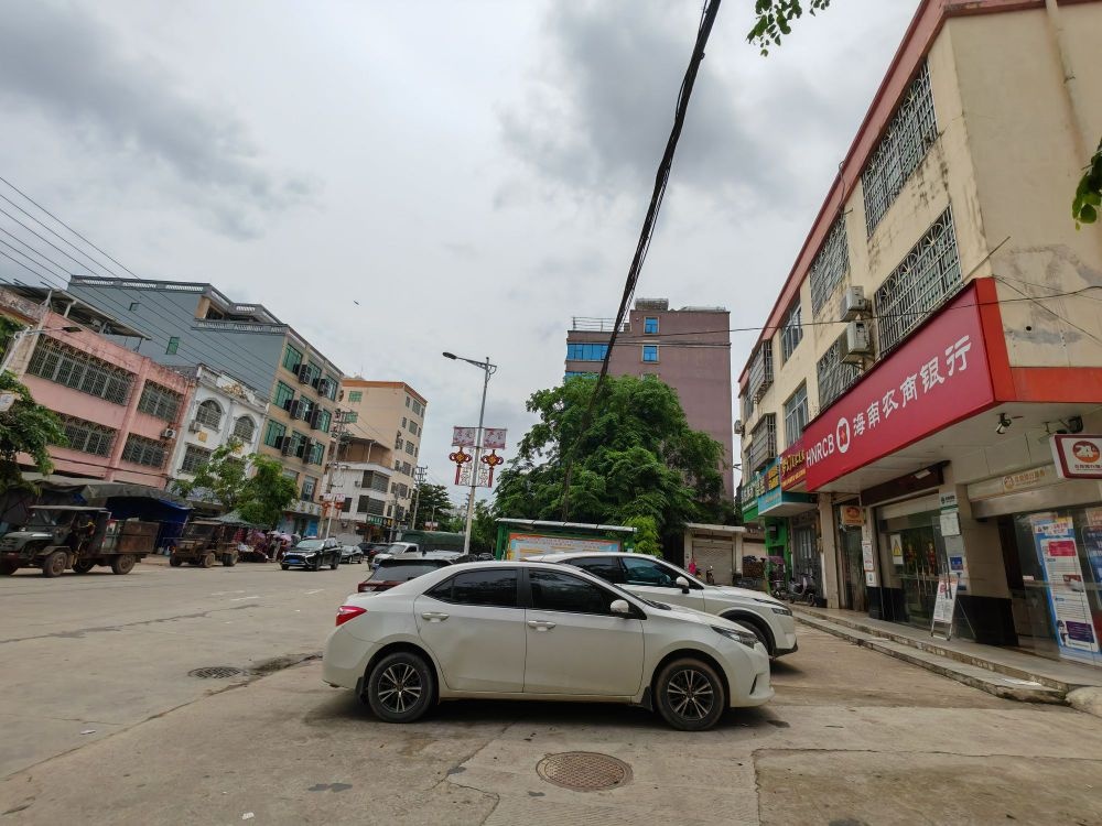 海南农商银行(屯昌南坤支行)
