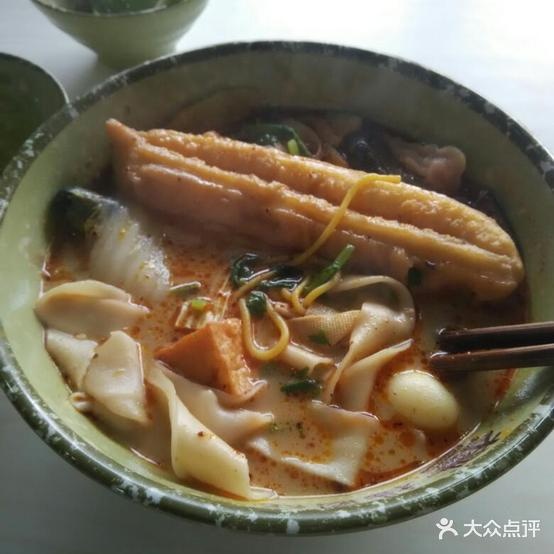 张家板凳麻辣烫(翠园店)