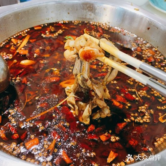 渔跃派美蛙鱼头活过店(翠屏路店)