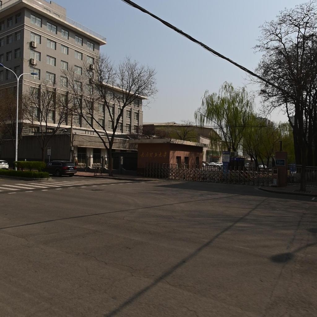 太原理工大学(迎西校区)-西北门