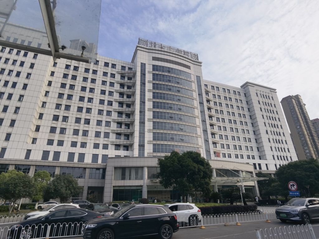 湖北省肿瘤医院-住院大楼