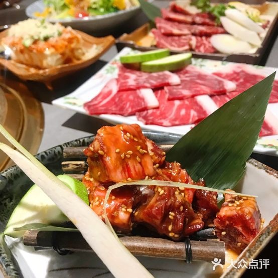 花田六甲日式烧肉·炭火烧岛(和平店)