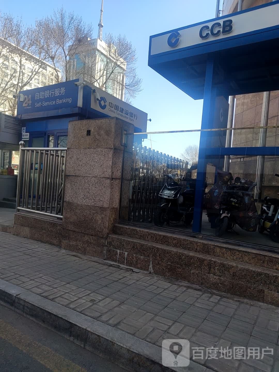 建行大厦地上停车场-出入口